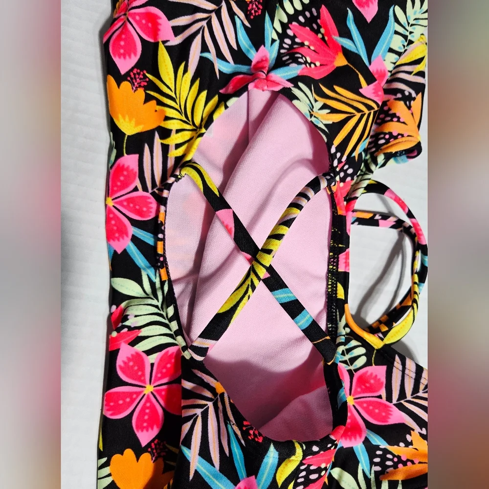 Cat & Jack Girls Floral One Piece Swimsuit L 10/12 Cutout Sides Criss Cross Trop
